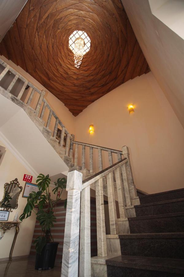 Hotel Irise Kobuleti Ngoại thất bức ảnh