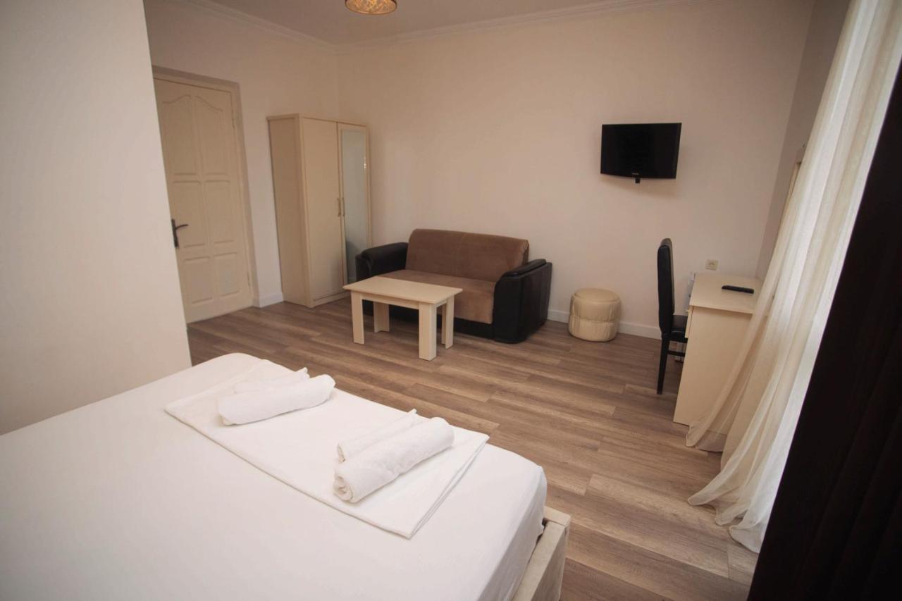 Hotel Irise Kobuleti Ngoại thất bức ảnh